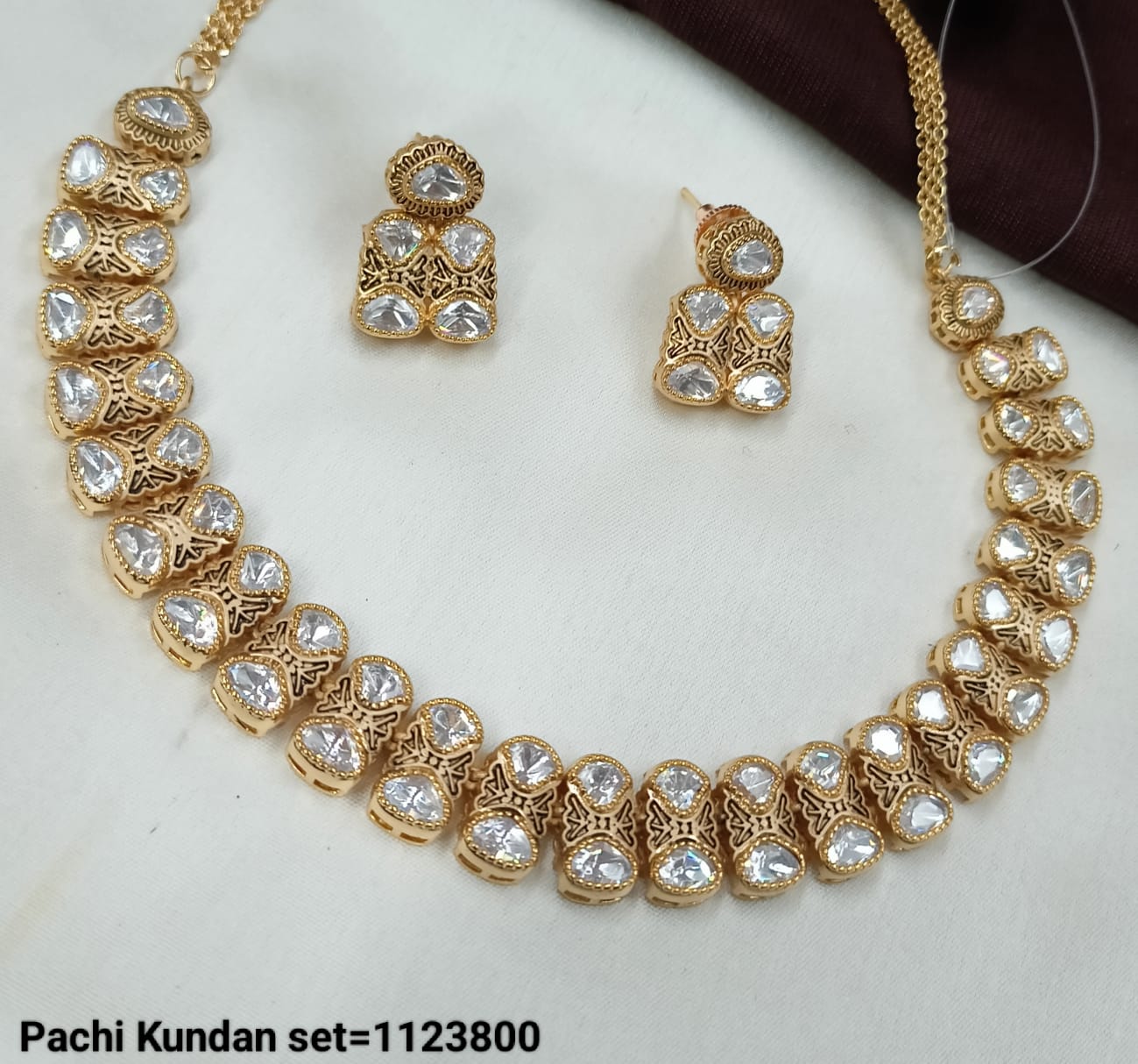 Pachi Kundan Necklace Set with Engraved Butterfly Detailing